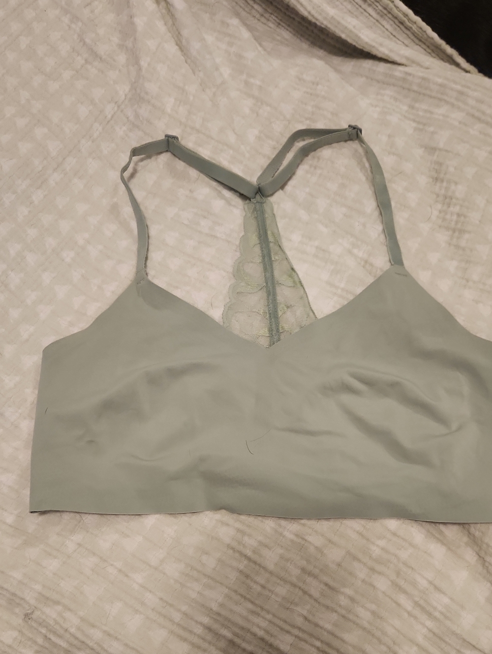 Seamless Lace-Back Bralette in Light Sage Green